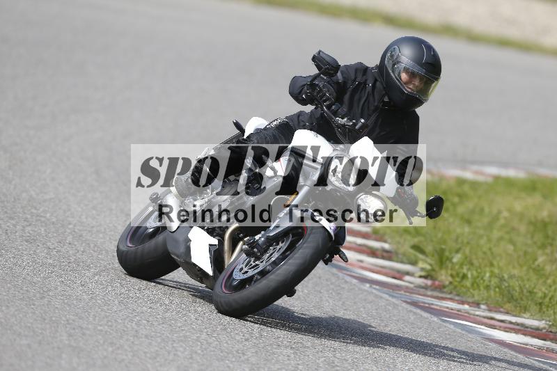 /Archiv-2024/17 01.05.2024 Speer Racing ADR/Schnuppertraining